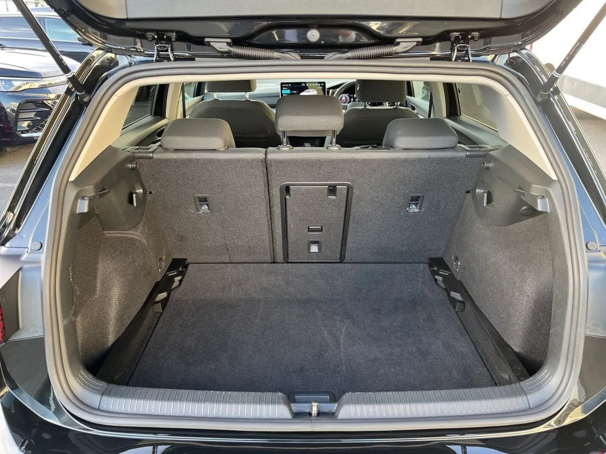 Volkswagen Golf Estate, Petrol, 2026, Black