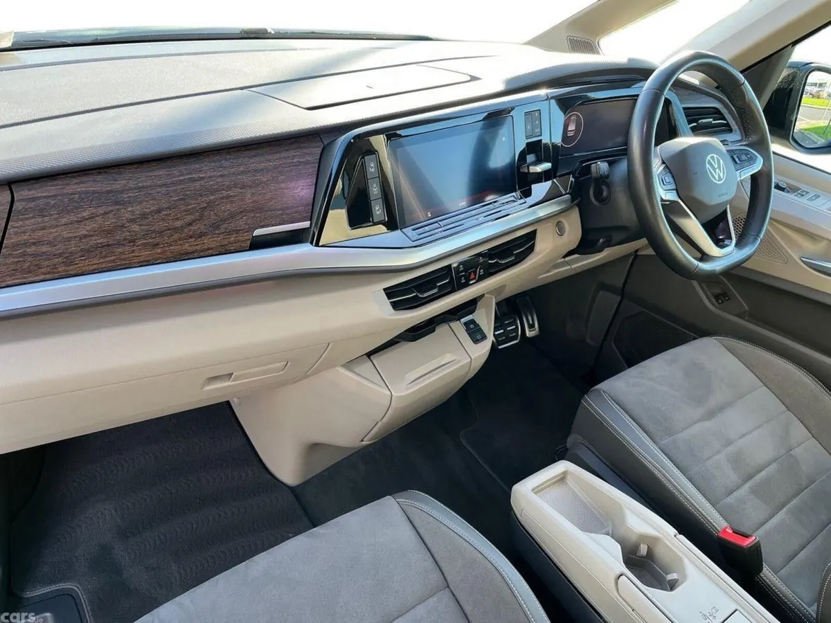 Volkswagen Multivan MPV, Petrol Plug-in Hybrid, 2025, Black