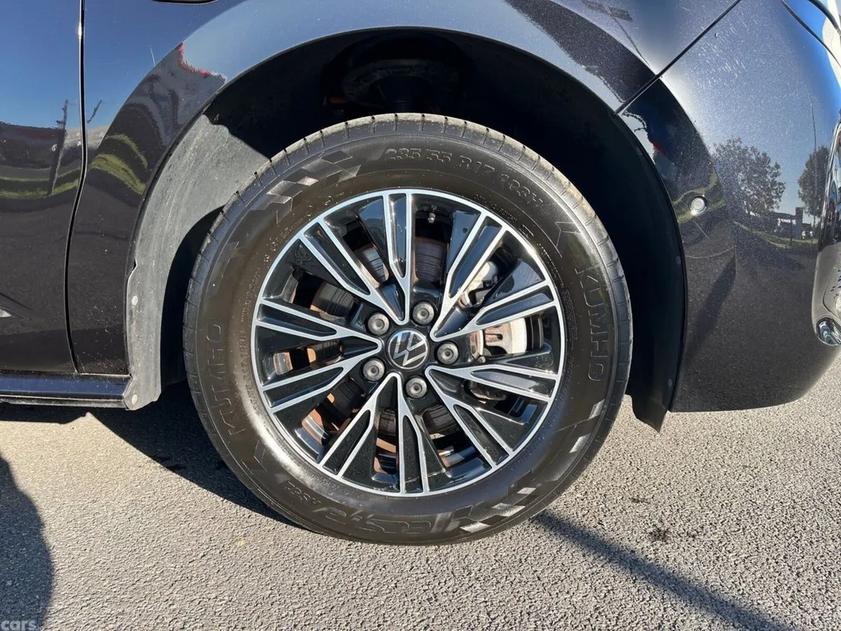 Volkswagen Multivan MPV, Petrol Plug-in Hybrid, 2025, Black