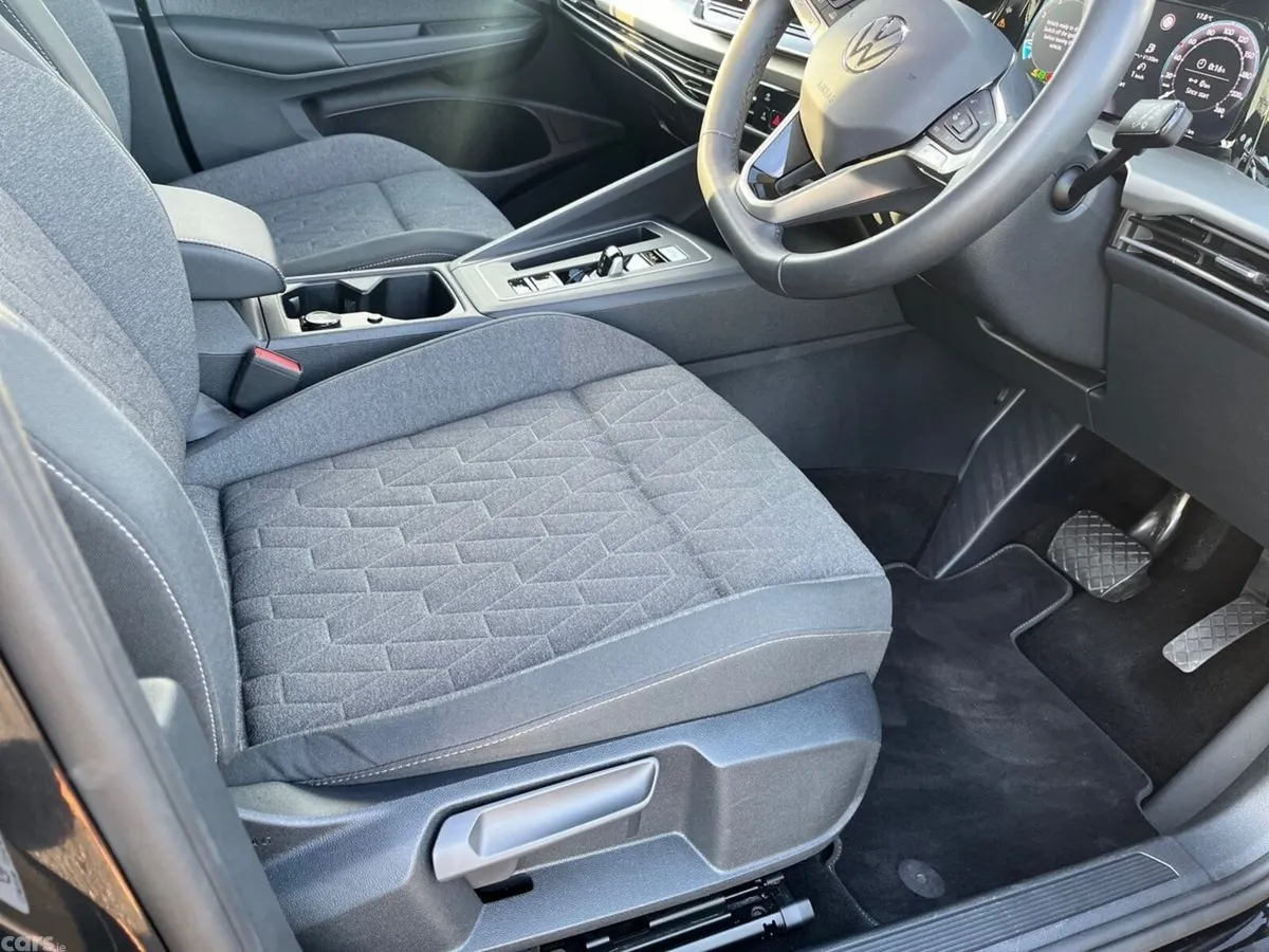 Volkswagen Golf Estate, Petrol, 2026, Black