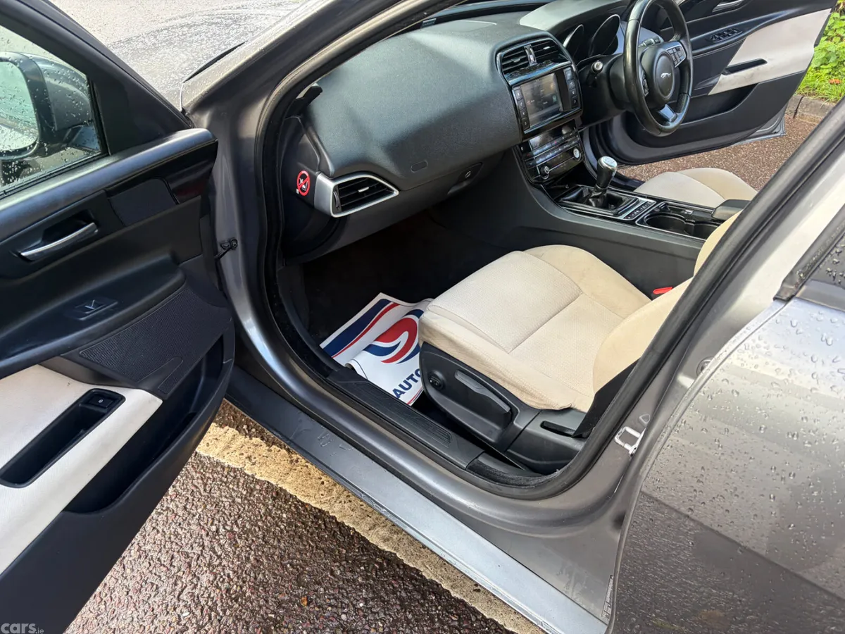 Jaguar XE Saloon, Diesel, 2015, Grey