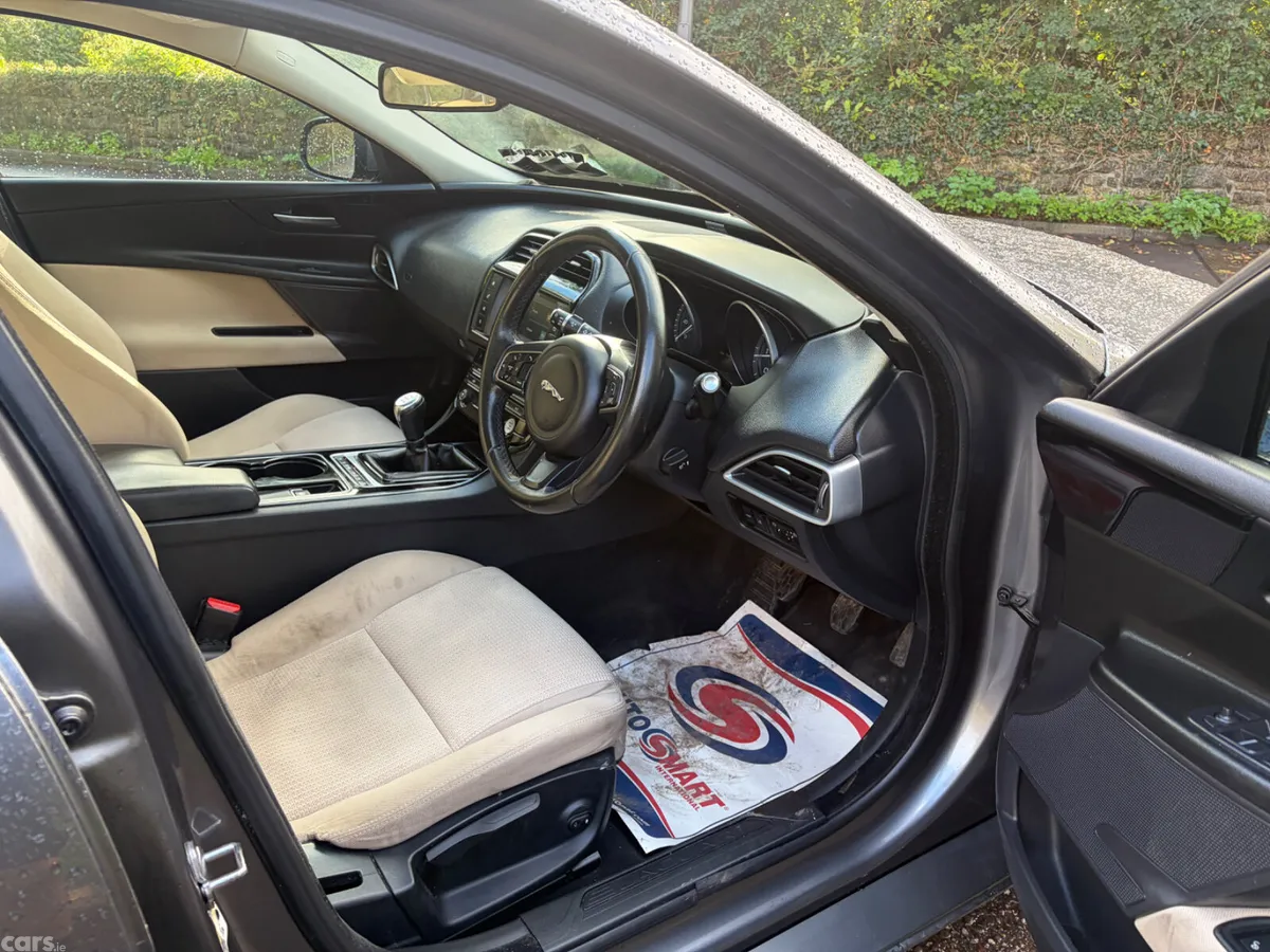 Jaguar XE Saloon, Diesel, 2015, Grey