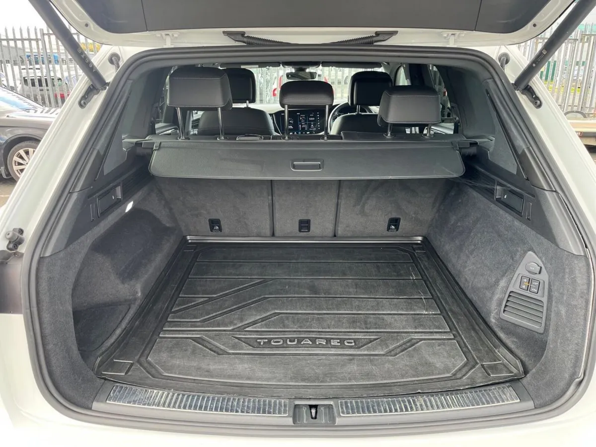 Volkswagen Touareg SUV, Diesel, 2024, White