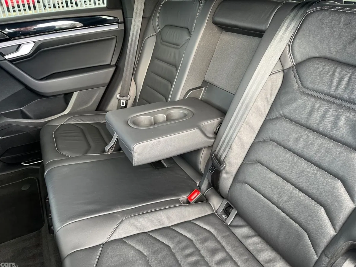 Volkswagen Touareg SUV, Diesel, 2024, White