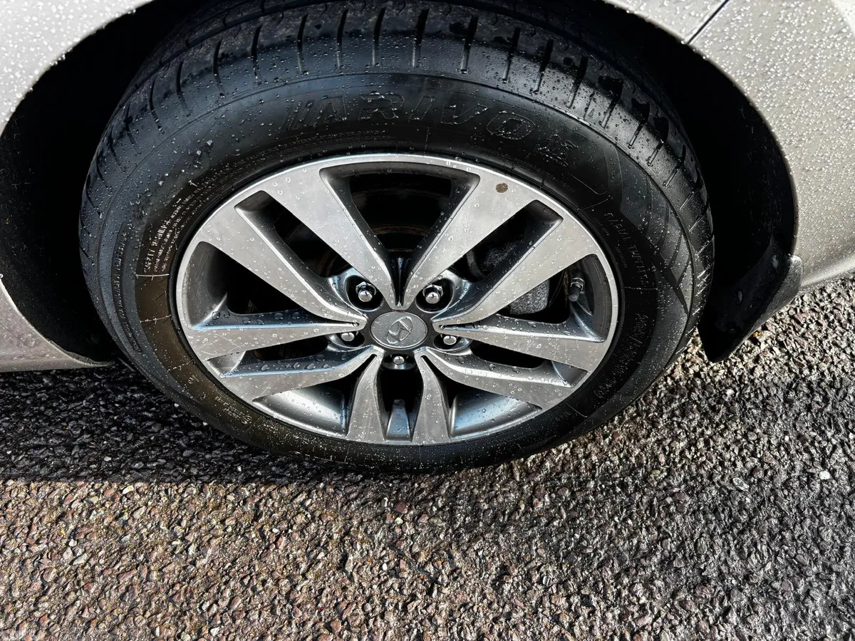 Hyundai i30 Hatchback, Petrol, 2019, White