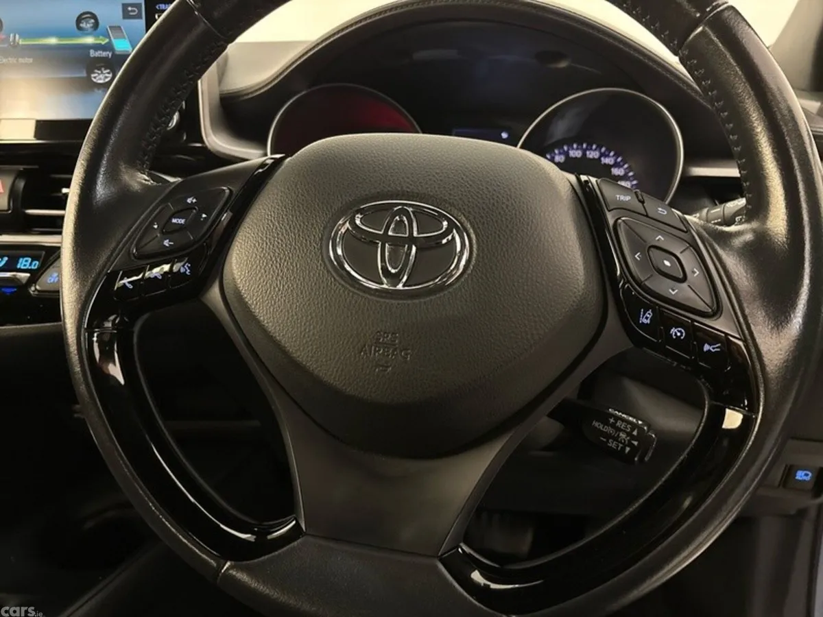 Toyota C-HR SUV, Petrol Hybrid, 2022, Grey