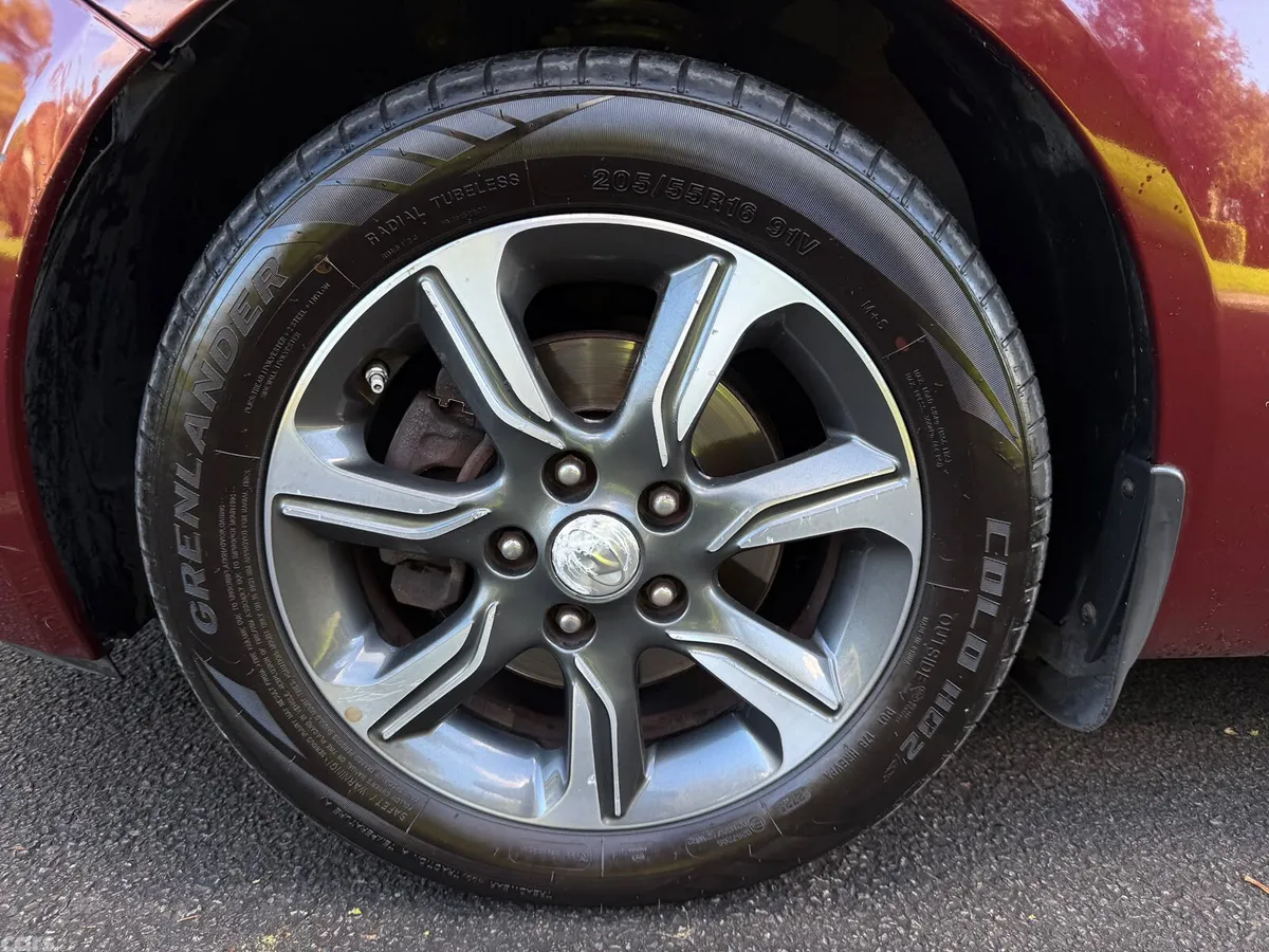 Hyundai ix20 MPV, Diesel, 2016, Red