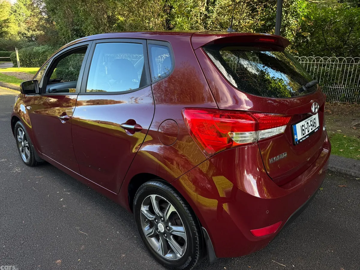 Hyundai ix20 MPV, Diesel, 2016, Red