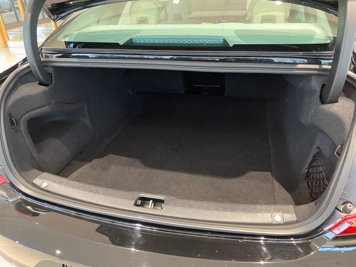 Volvo S90 Saloon, Diesel, 2018, Black