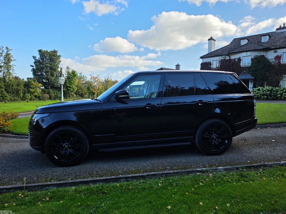 Land Rover Range Rover SUV, Petrol Plug-in Hybrid, 2021, Black