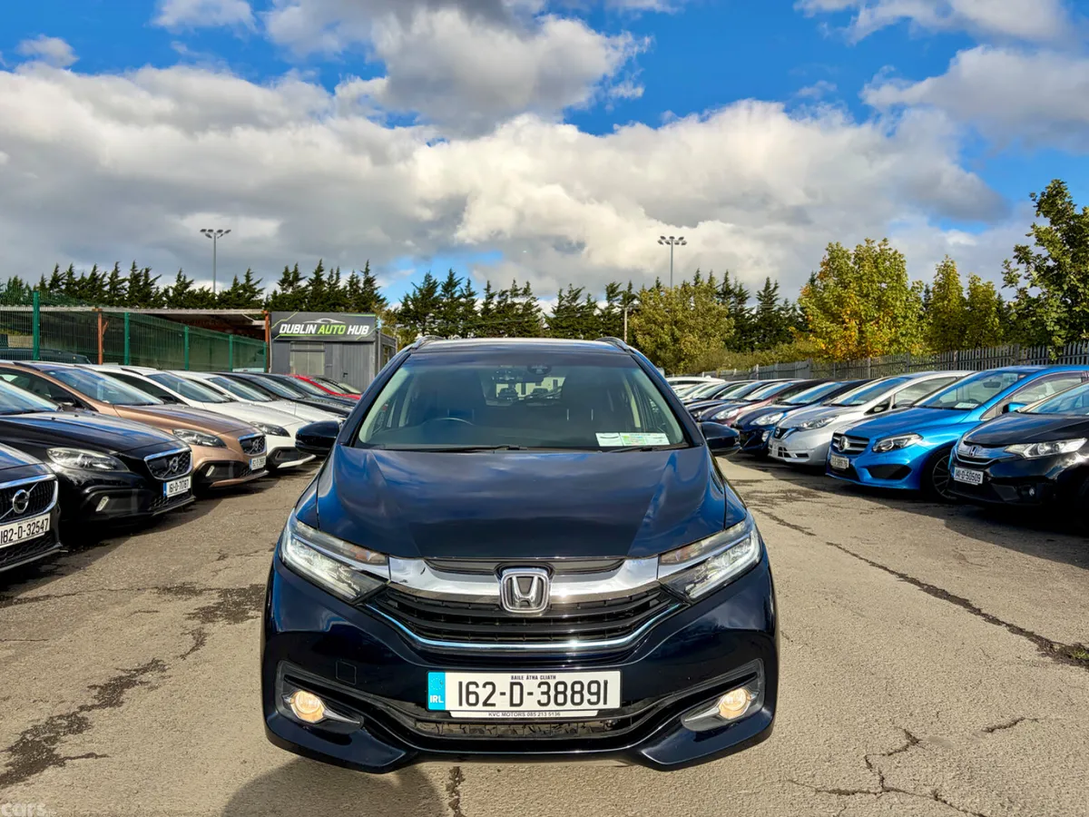 Honda Shuttle MPV, Petrol Hybrid, 2016, Black