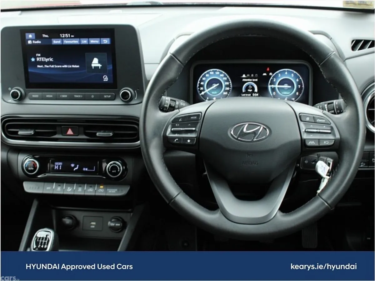 Hyundai KONA MPV, Petrol, 2022, Red