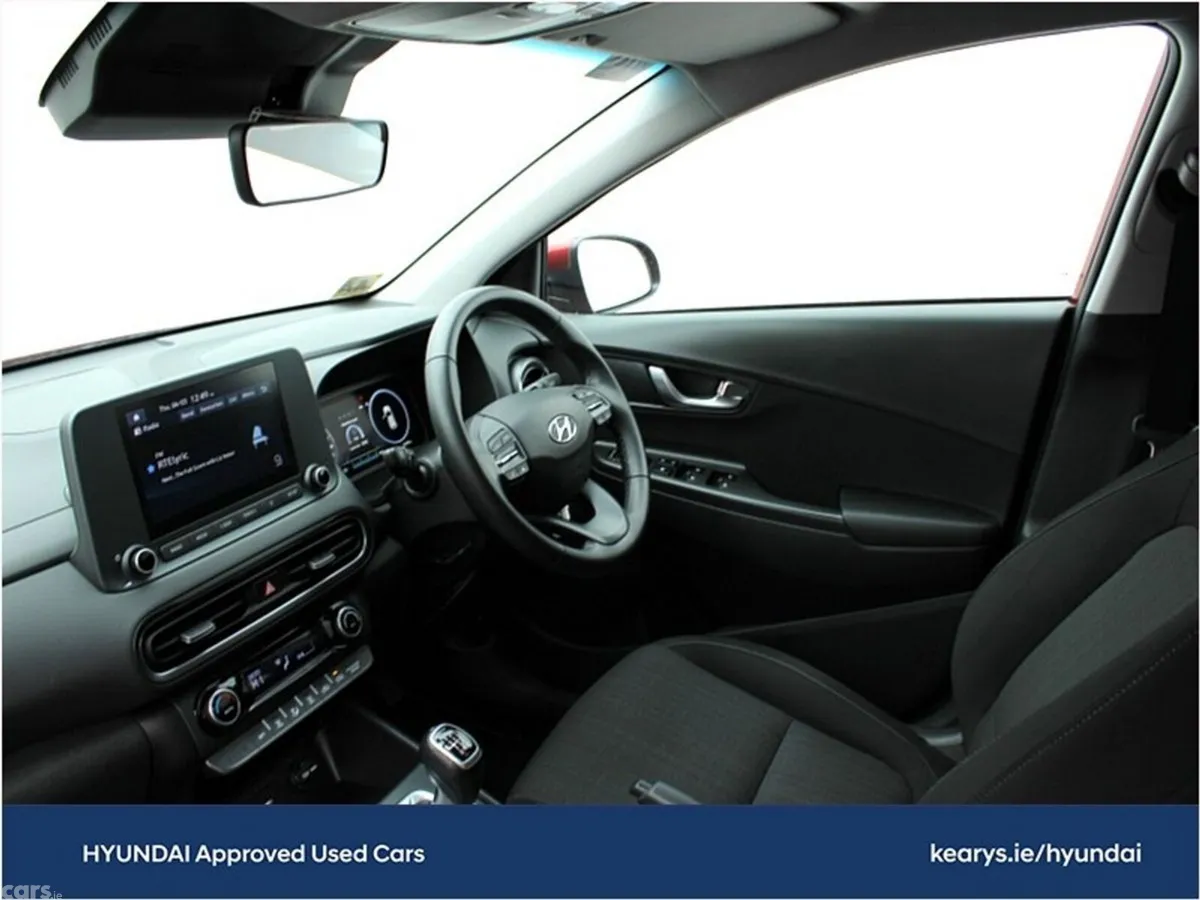 Hyundai KONA MPV, Petrol, 2022, Red