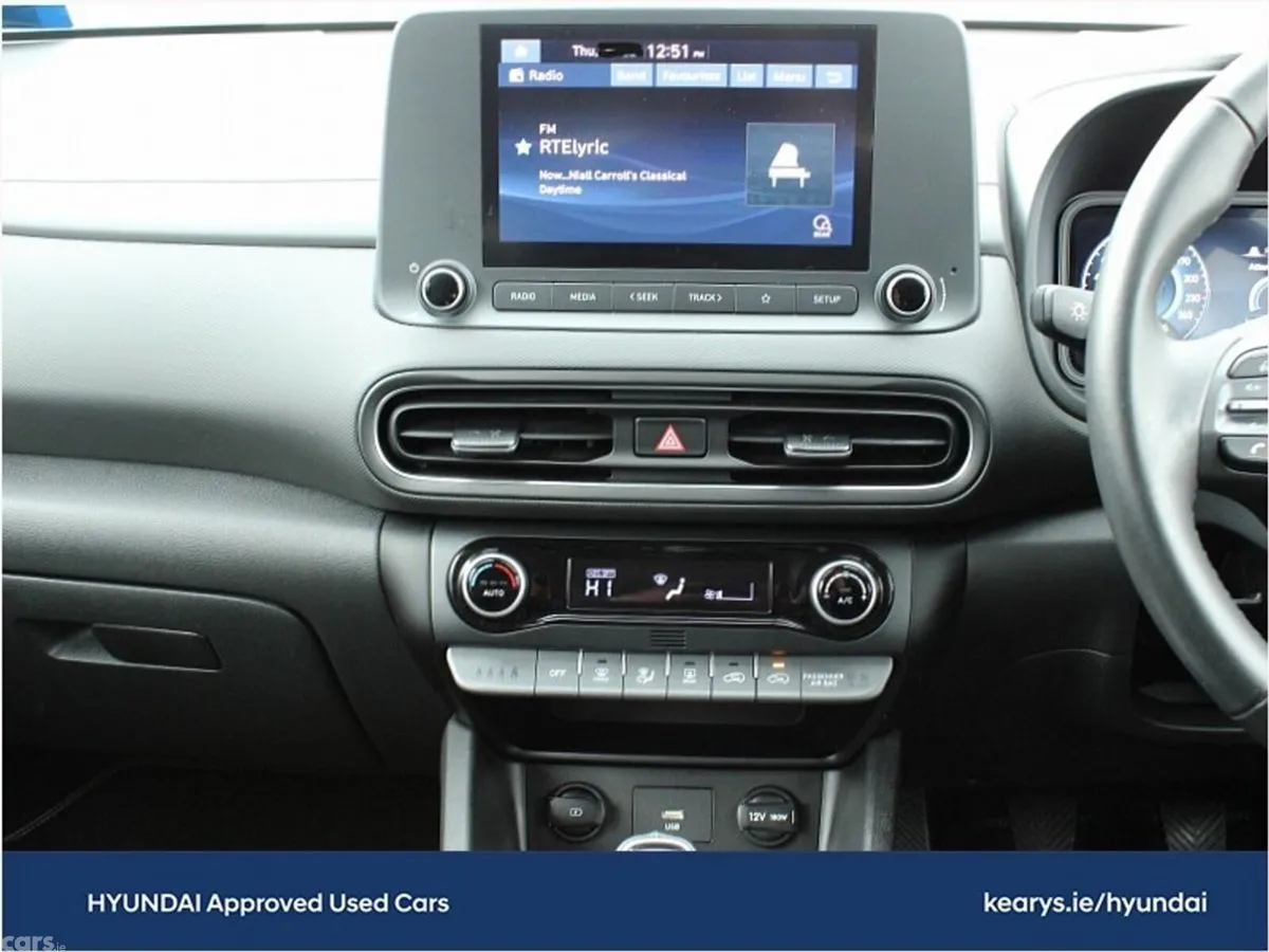 Hyundai KONA MPV, Petrol, 2022, Red