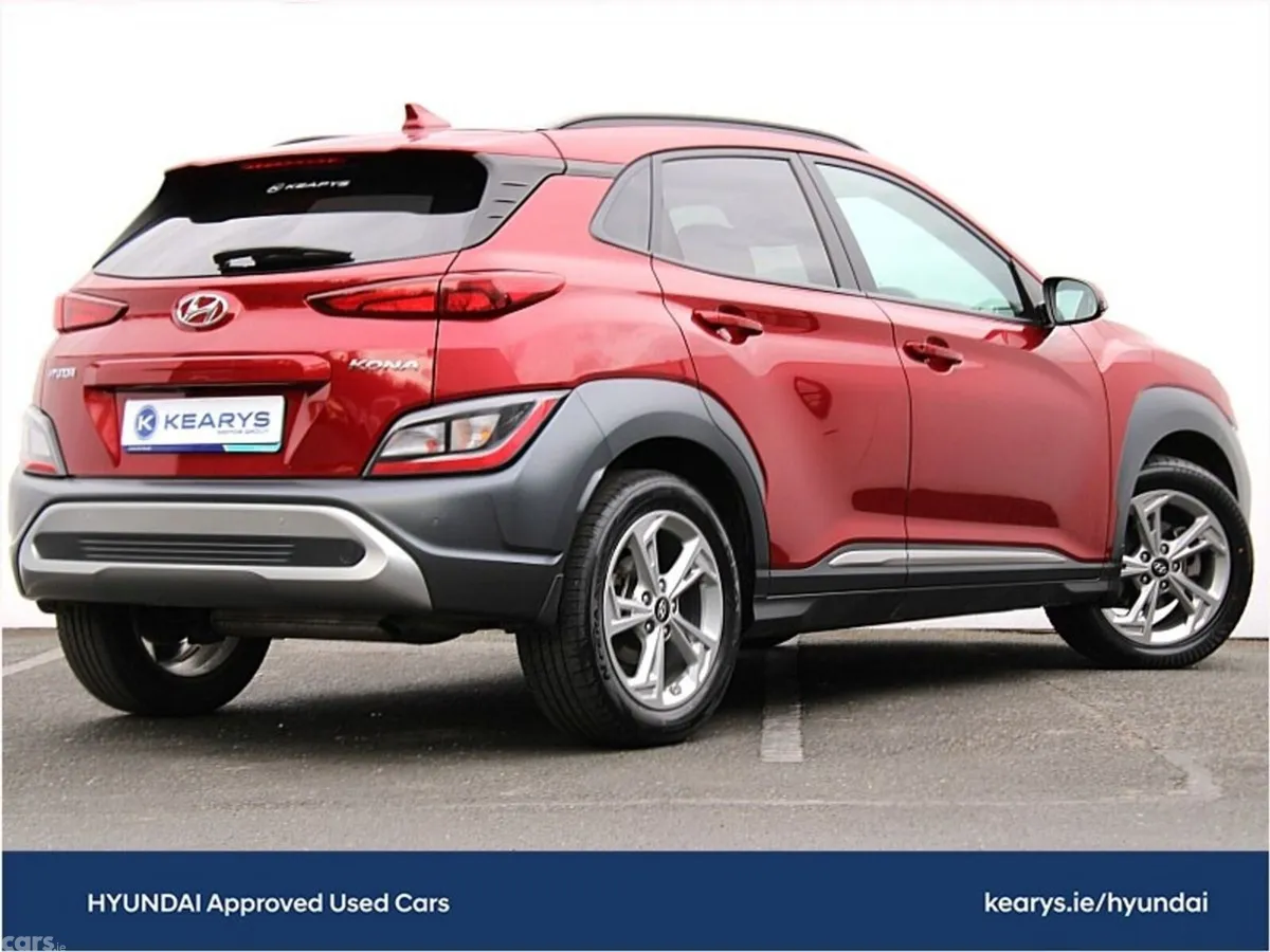 Hyundai KONA MPV, Petrol, 2022, Red