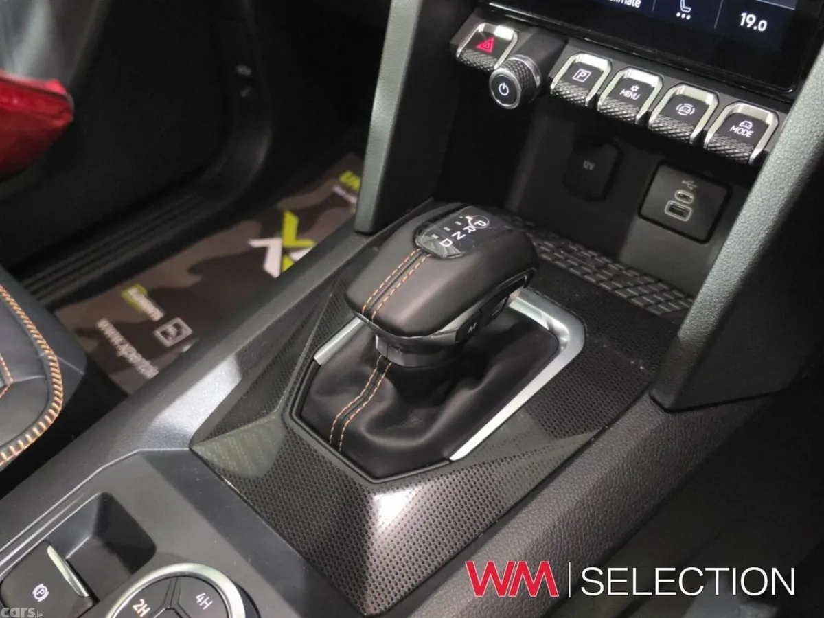 Volkswagen Amarok MPV, Diesel, 2026, Red