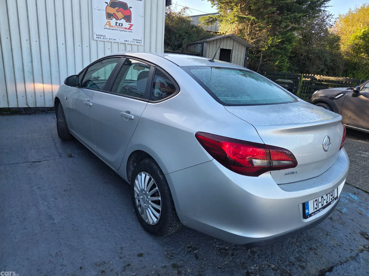 Opel Astra Saloon, Petrol, 2013, Silver