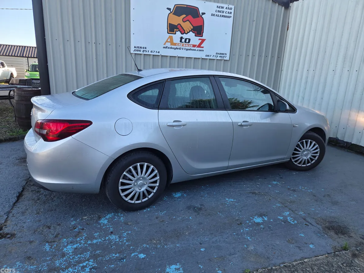 Opel Astra Saloon, Petrol, 2013, Silver