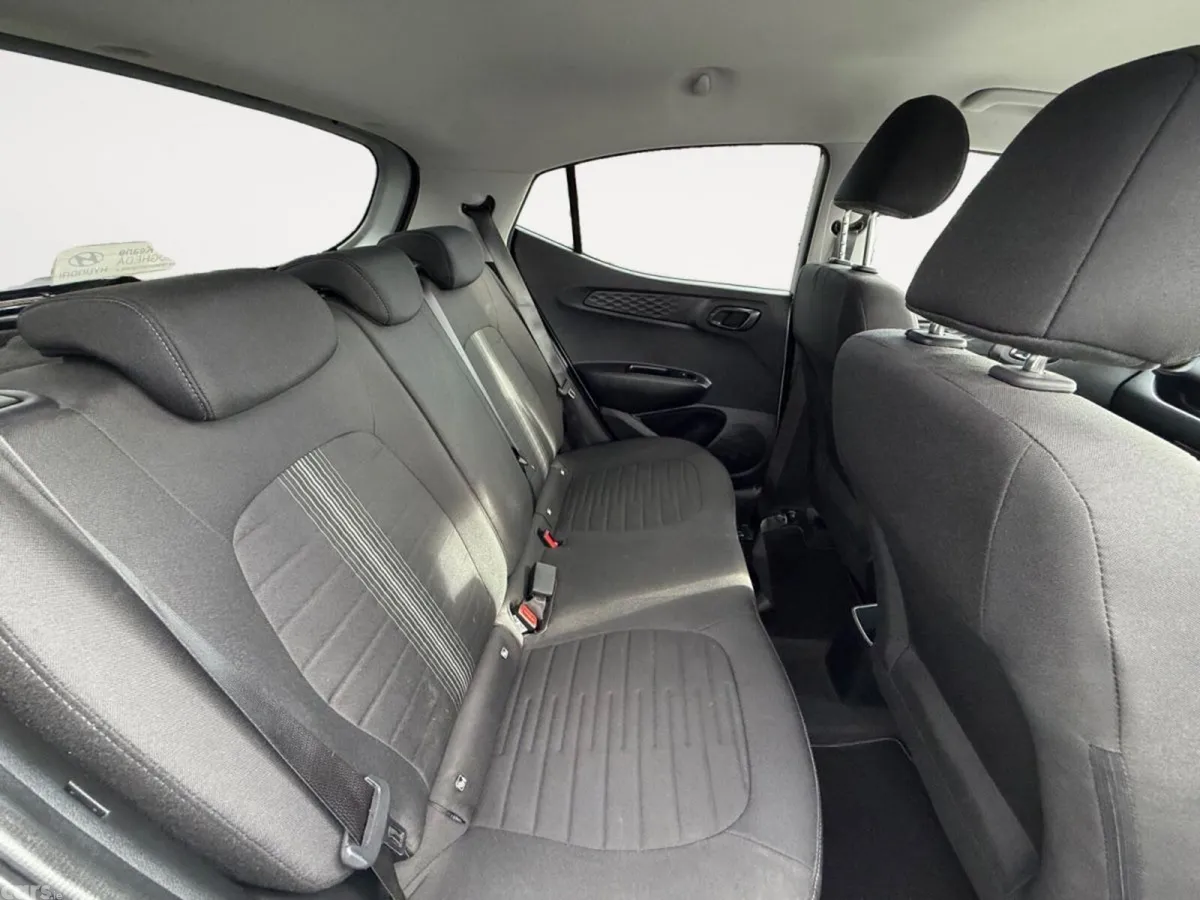 Hyundai i10 Hatchback, Petrol, 2022, Grey