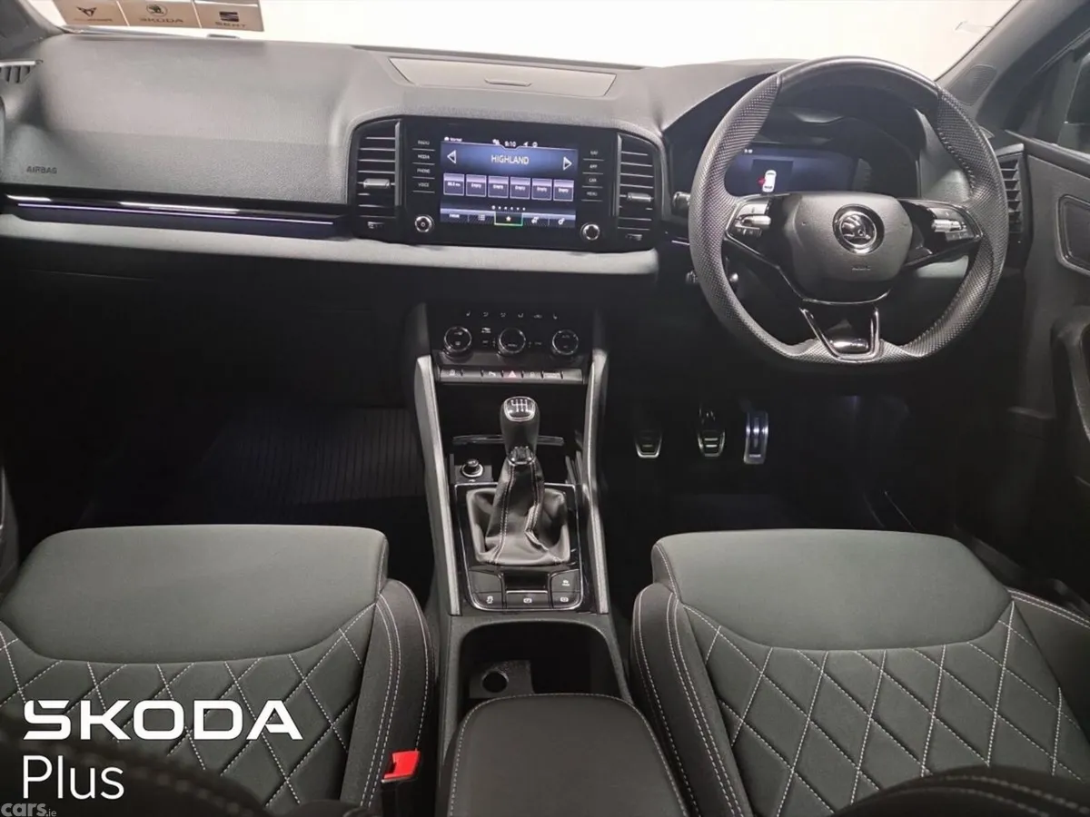 Skoda Karoq Estate, Diesel, 2023, Grey