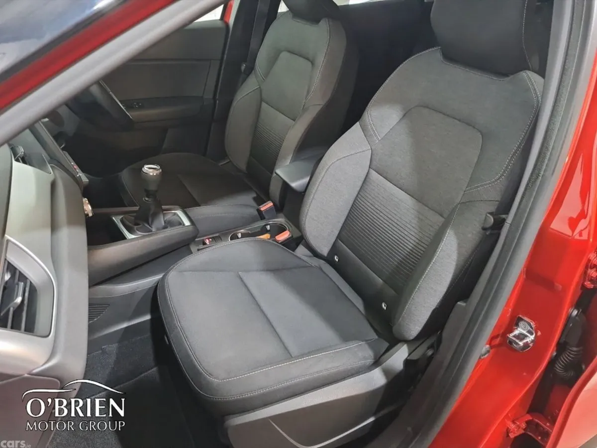 Renault Captur Hatchback, Petrol, 2020, Red