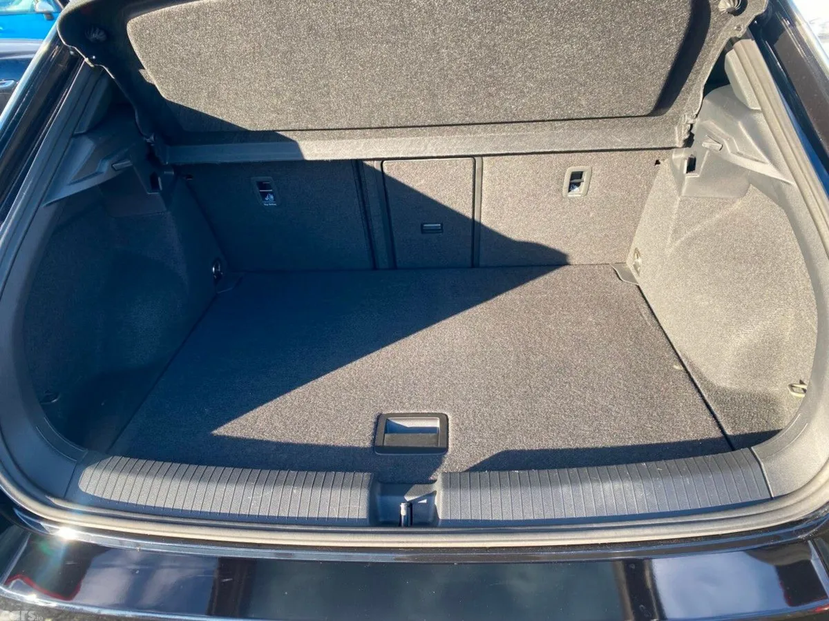 Volkswagen T-Roc SUV, Diesel, 2022, Black