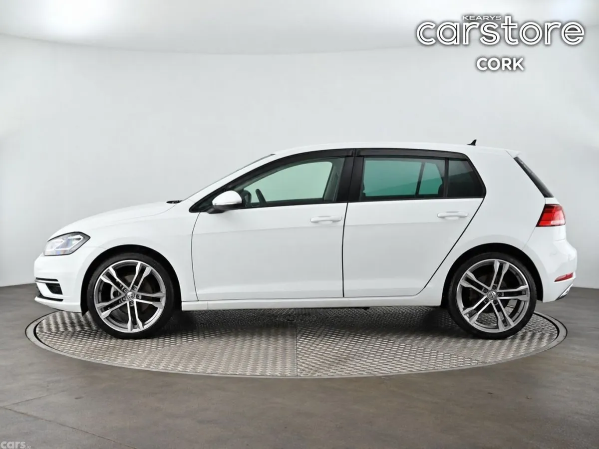 Volkswagen Golf Hatchback, Petrol, 2018, White