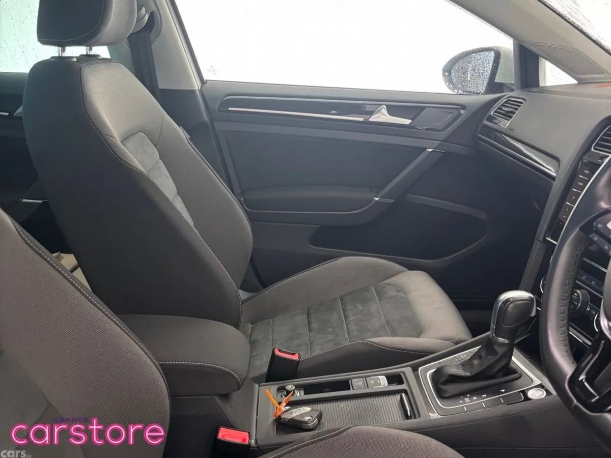 Volkswagen Golf Hatchback, Petrol, 2018, White