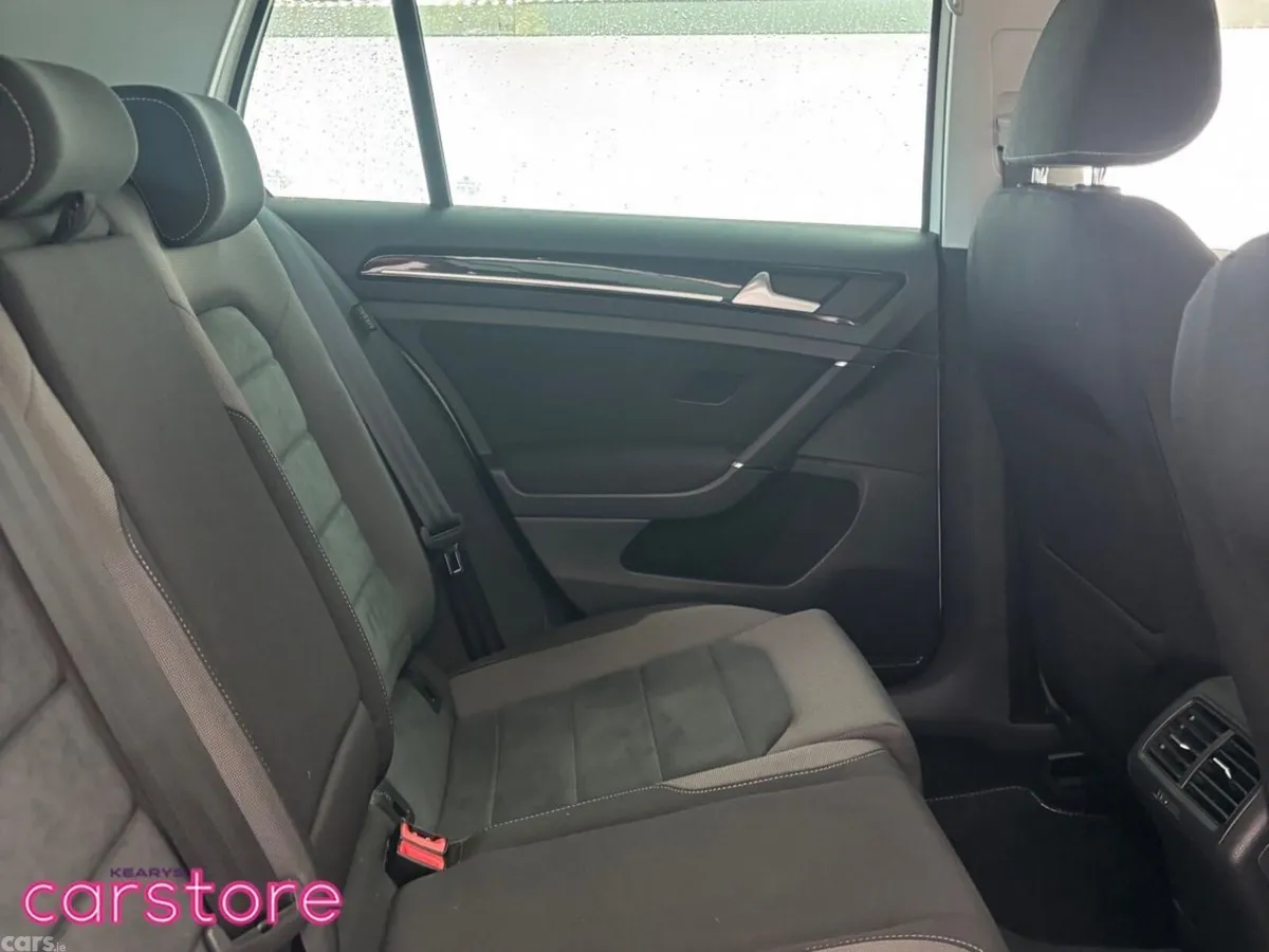 Volkswagen Golf Hatchback, Petrol, 2018, White