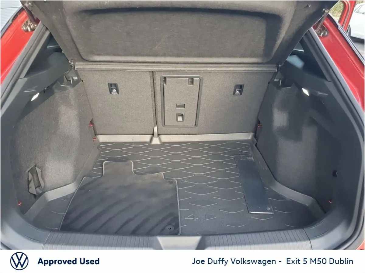 Volkswagen ID.4 Estate, Electric, 2023, Red