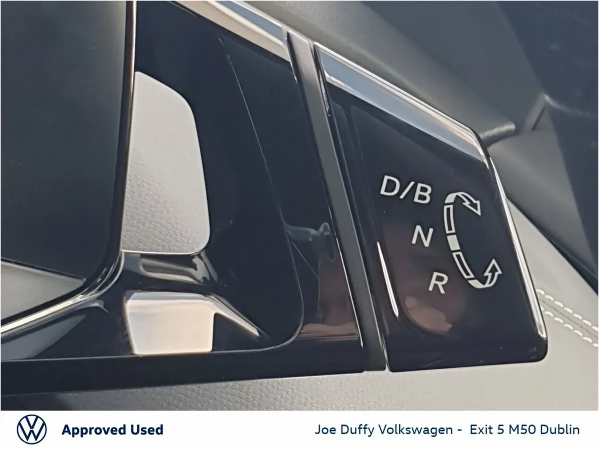 Volkswagen ID.4 Estate, Electric, 2023, Red