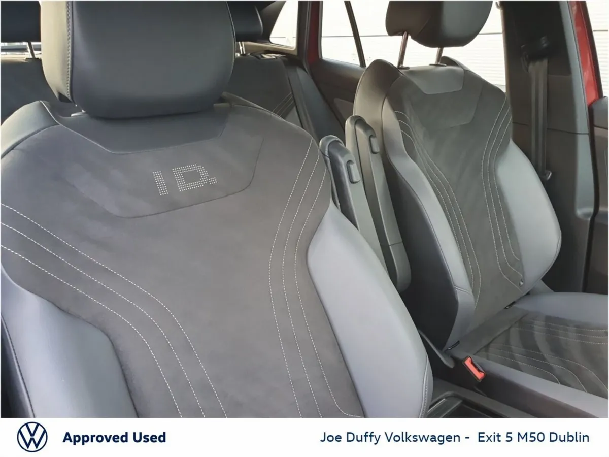 Volkswagen ID.4 Estate, Electric, 2023, Red
