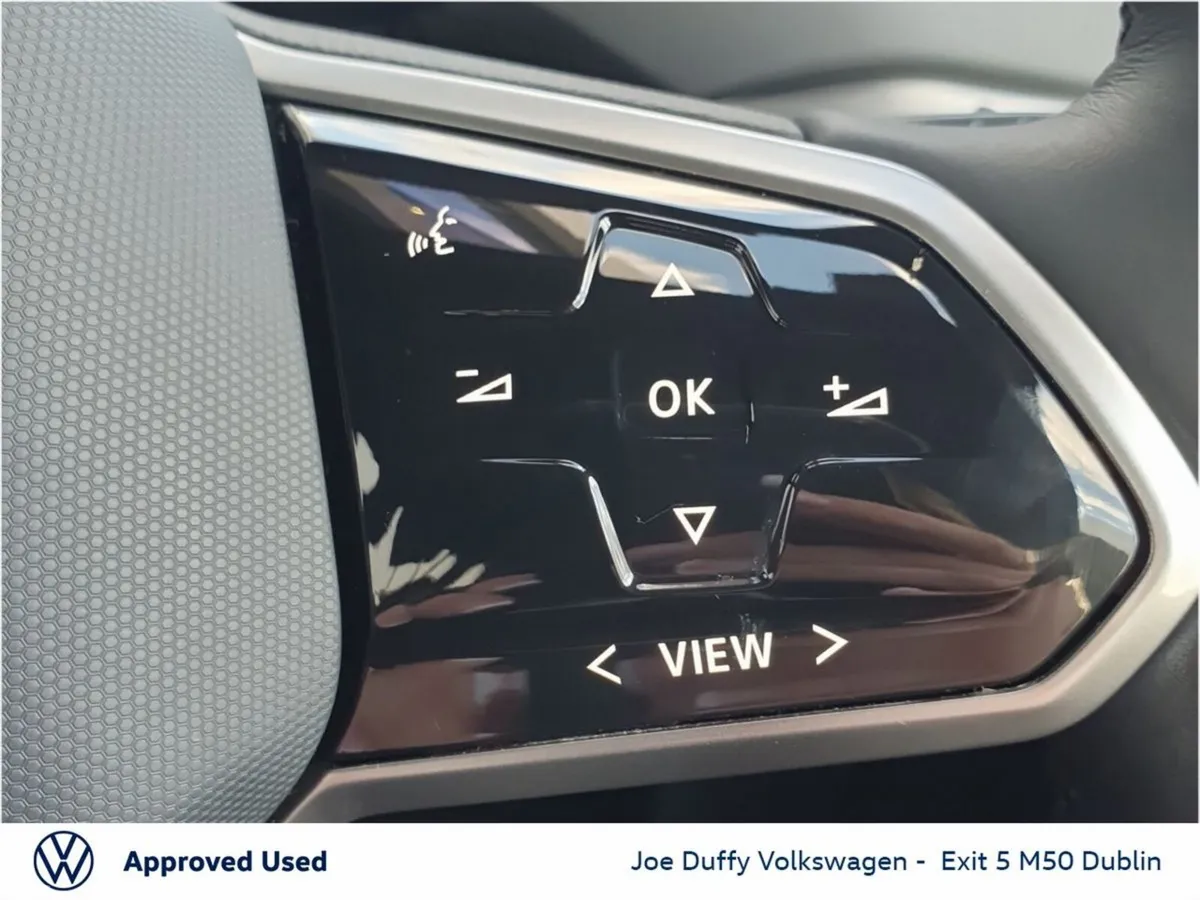 Volkswagen ID.4 Estate, Electric, 2023, Red