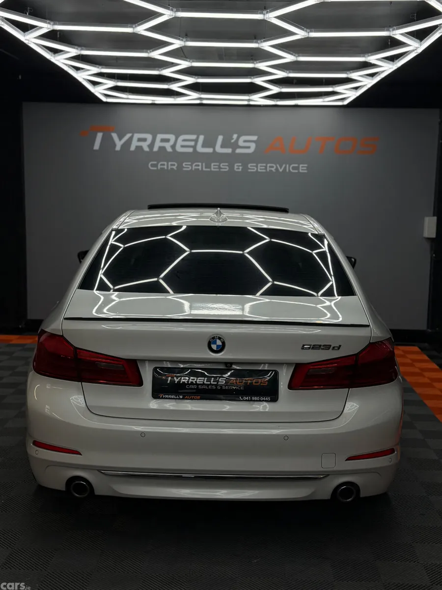 BMW 5-Series Saloon, Diesel, 2018, White