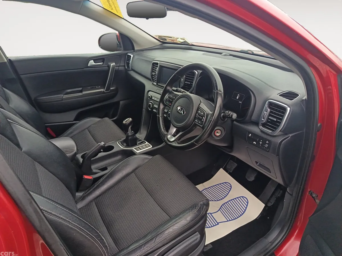 Kia Sportage SUV, Diesel, 2016, Red