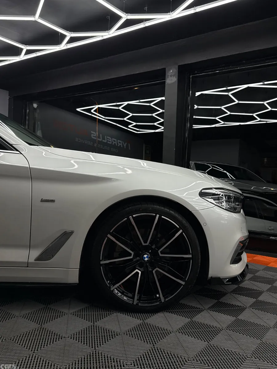 BMW 5-Series Saloon, Diesel, 2018, White