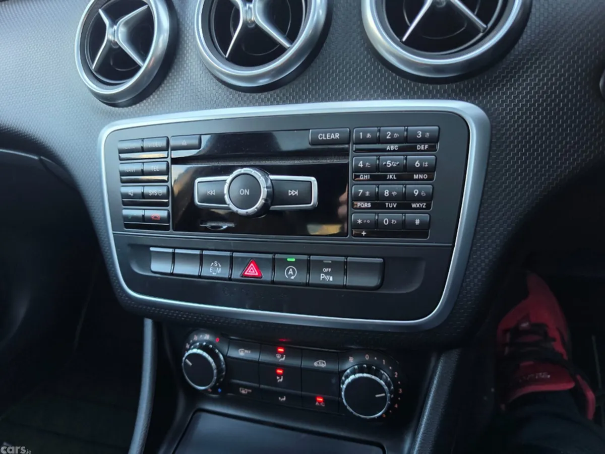 Mercedes-Benz A-Class Hatchback, Petrol, 2015, White