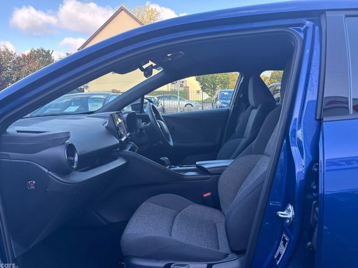 Toyota C-HR Hatchback, Petrol Hybrid, 2026, Blue