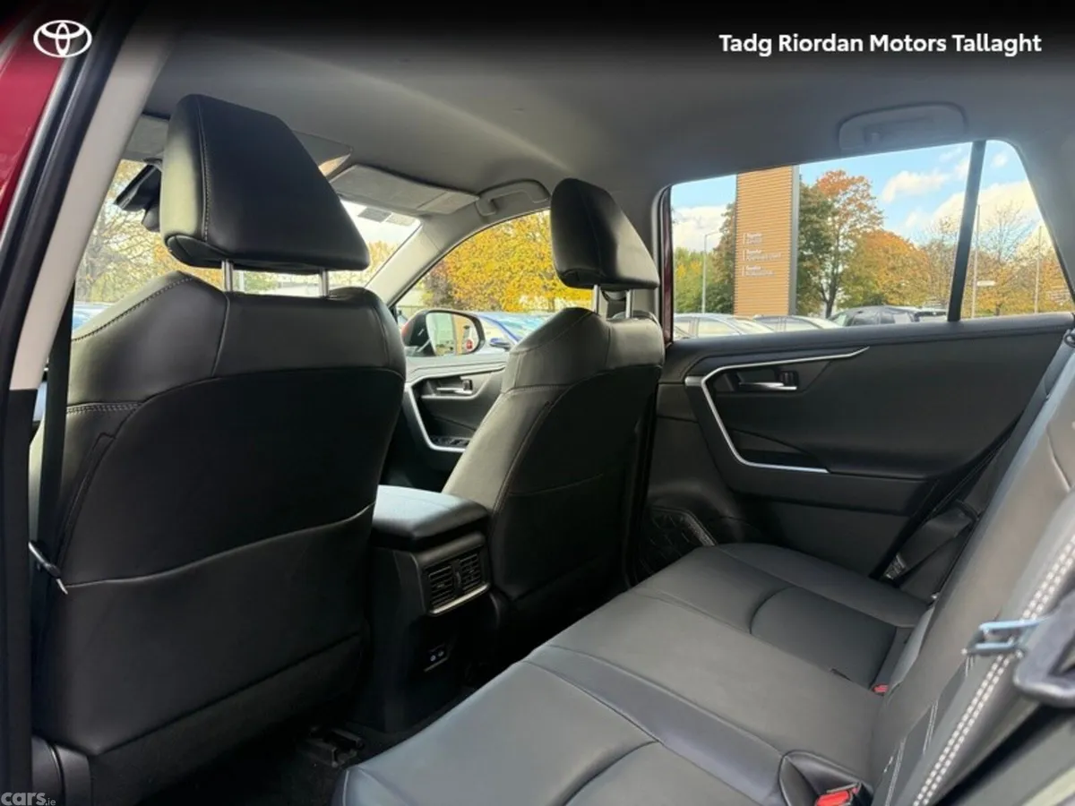 Toyota RAV4 SUV, Petrol Hybrid, 2022, Red