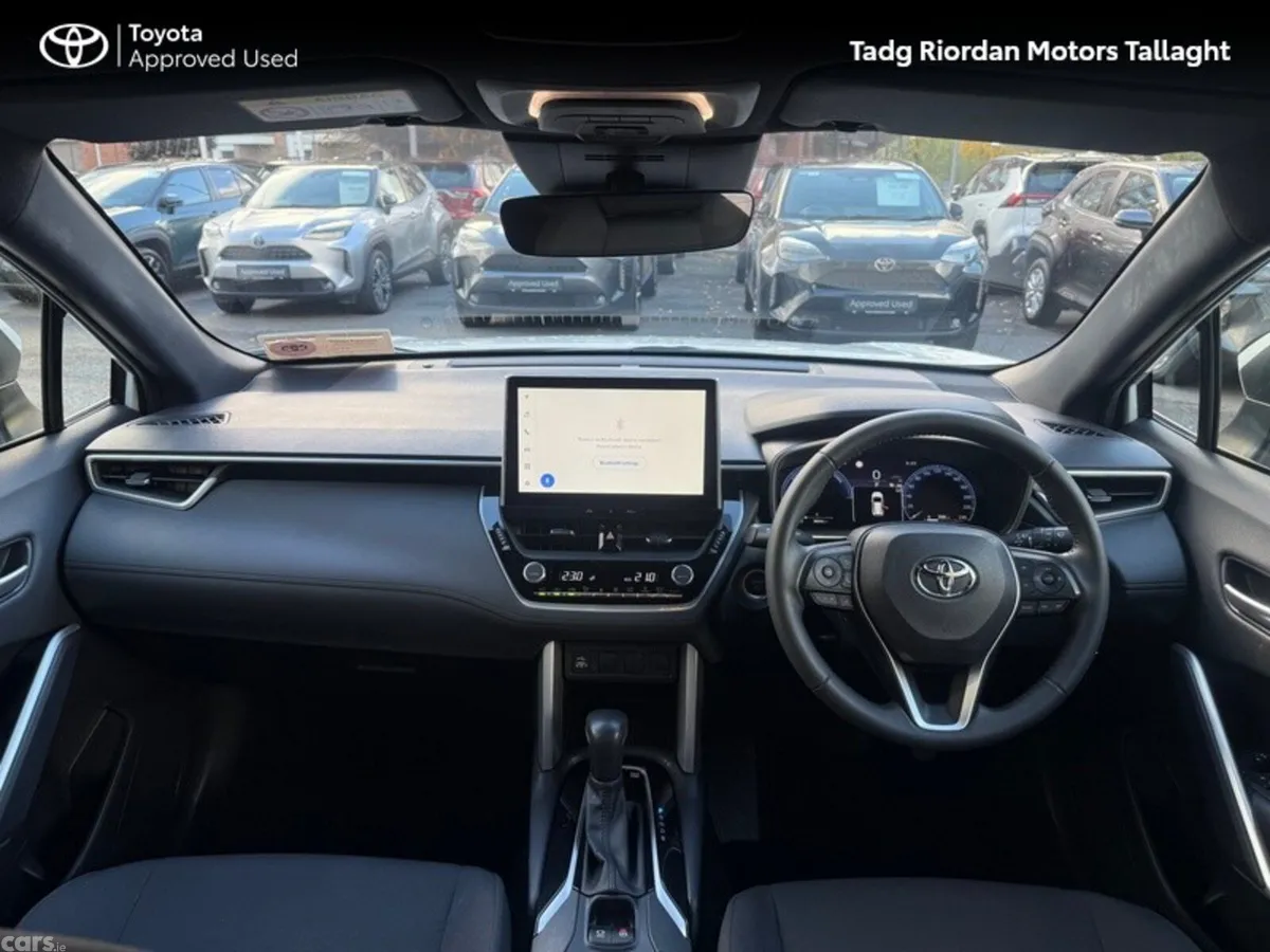 Toyota Corolla Cross Hatchback, Petrol Hybrid, 2024, White