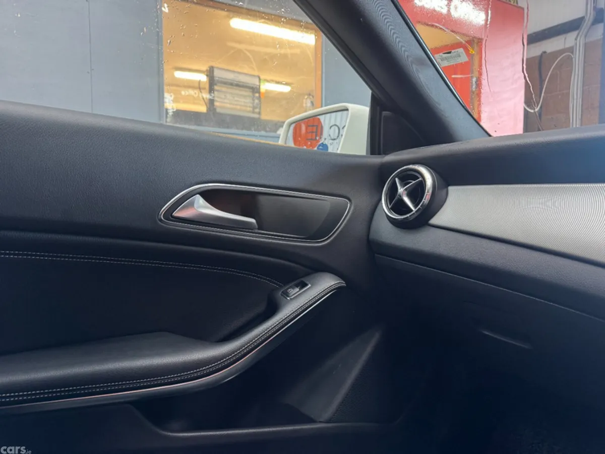 Mercedes-Benz CLA Saloon, Petrol, 2015, White