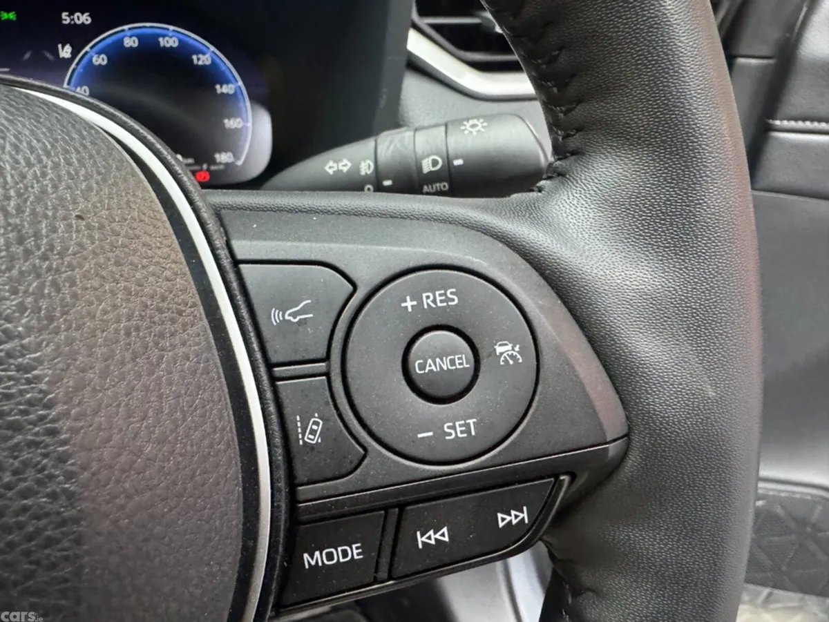 Toyota RAV4 SUV, Petrol Hybrid, 2023, Grey
