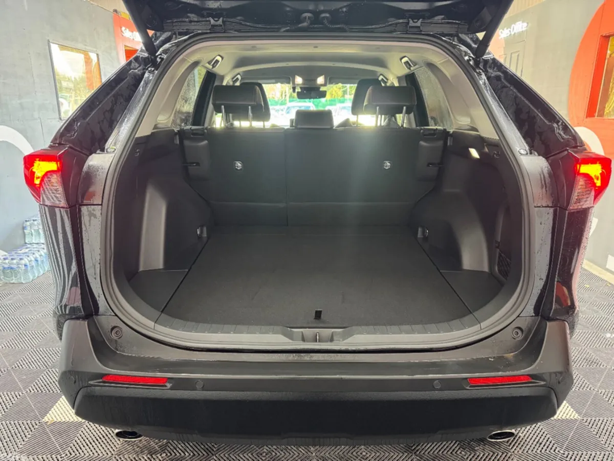 Toyota RAV4 SUV, Petrol Hybrid, 2025, Black