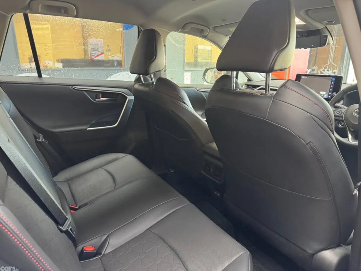 Toyota RAV4 SUV, Petrol Hybrid, 2025, Black