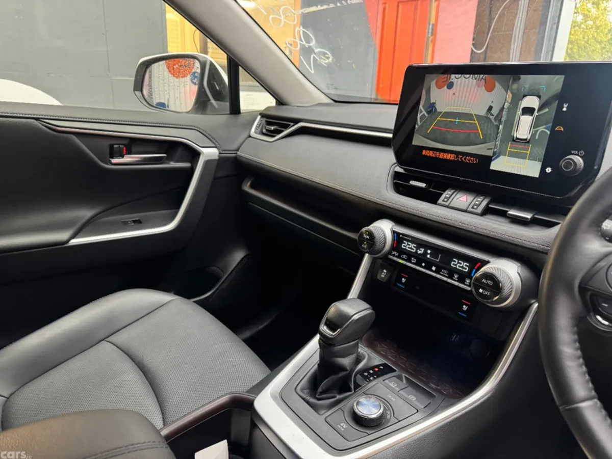 Toyota RAV4 SUV, Petrol Hybrid, 2024, White