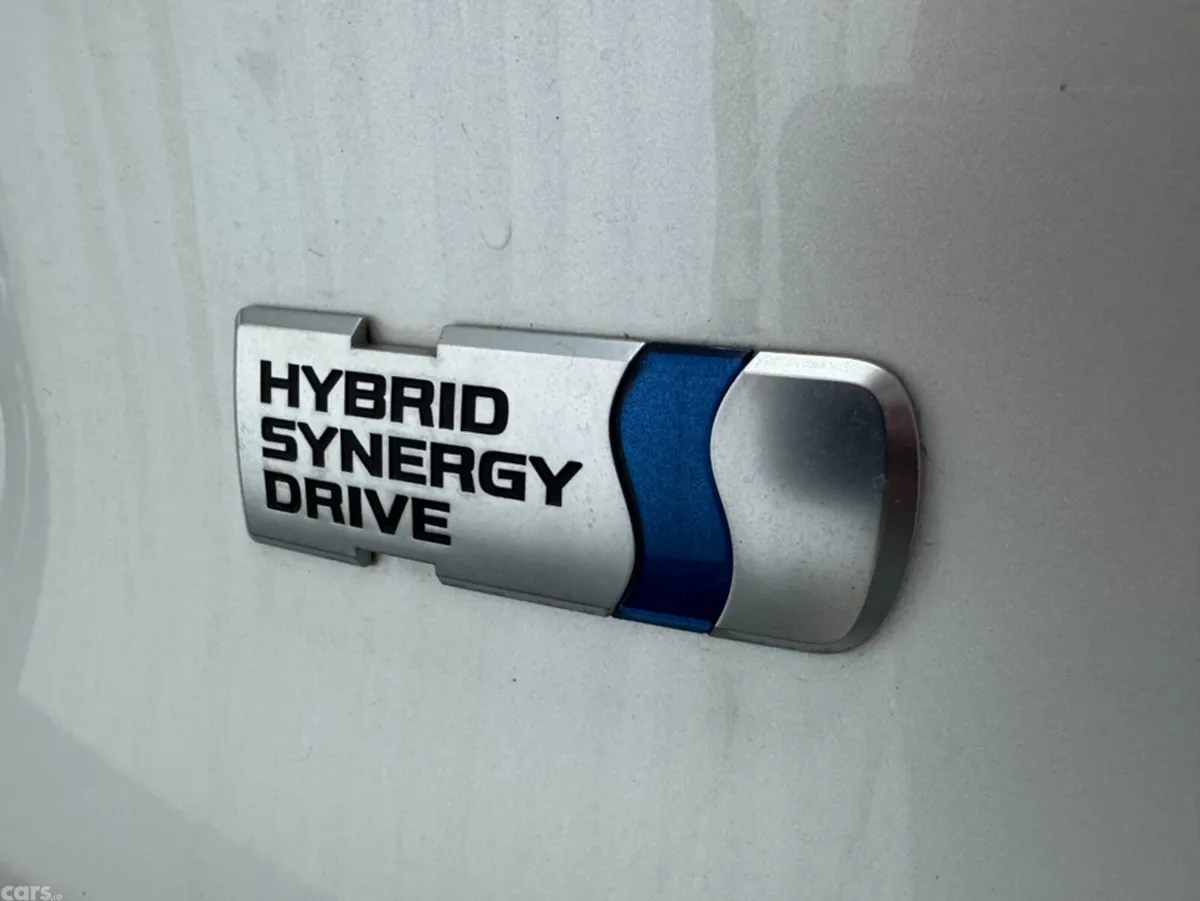 Toyota RAV4 SUV, Petrol Hybrid, 2024, White