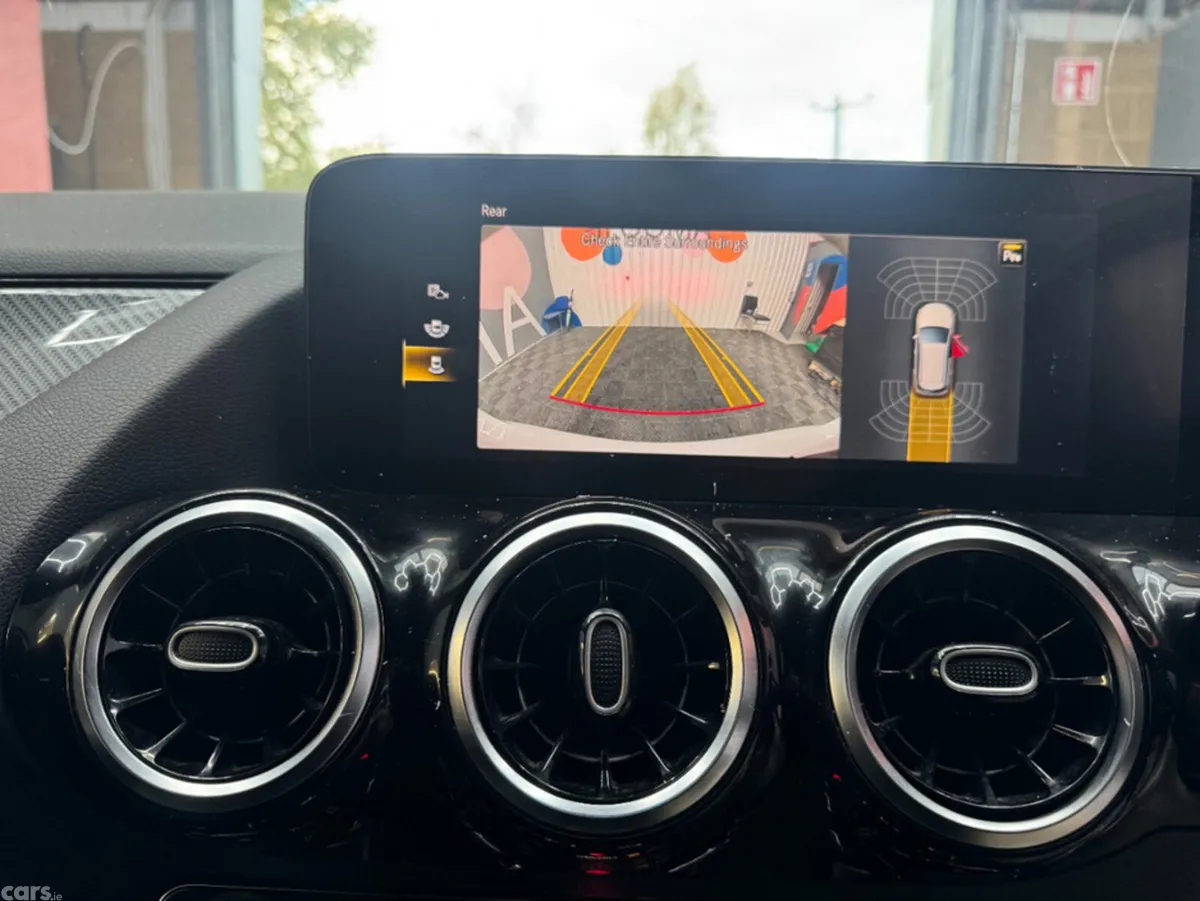 Mercedes-Benz B-Class Hatchback, Diesel, 2021, White