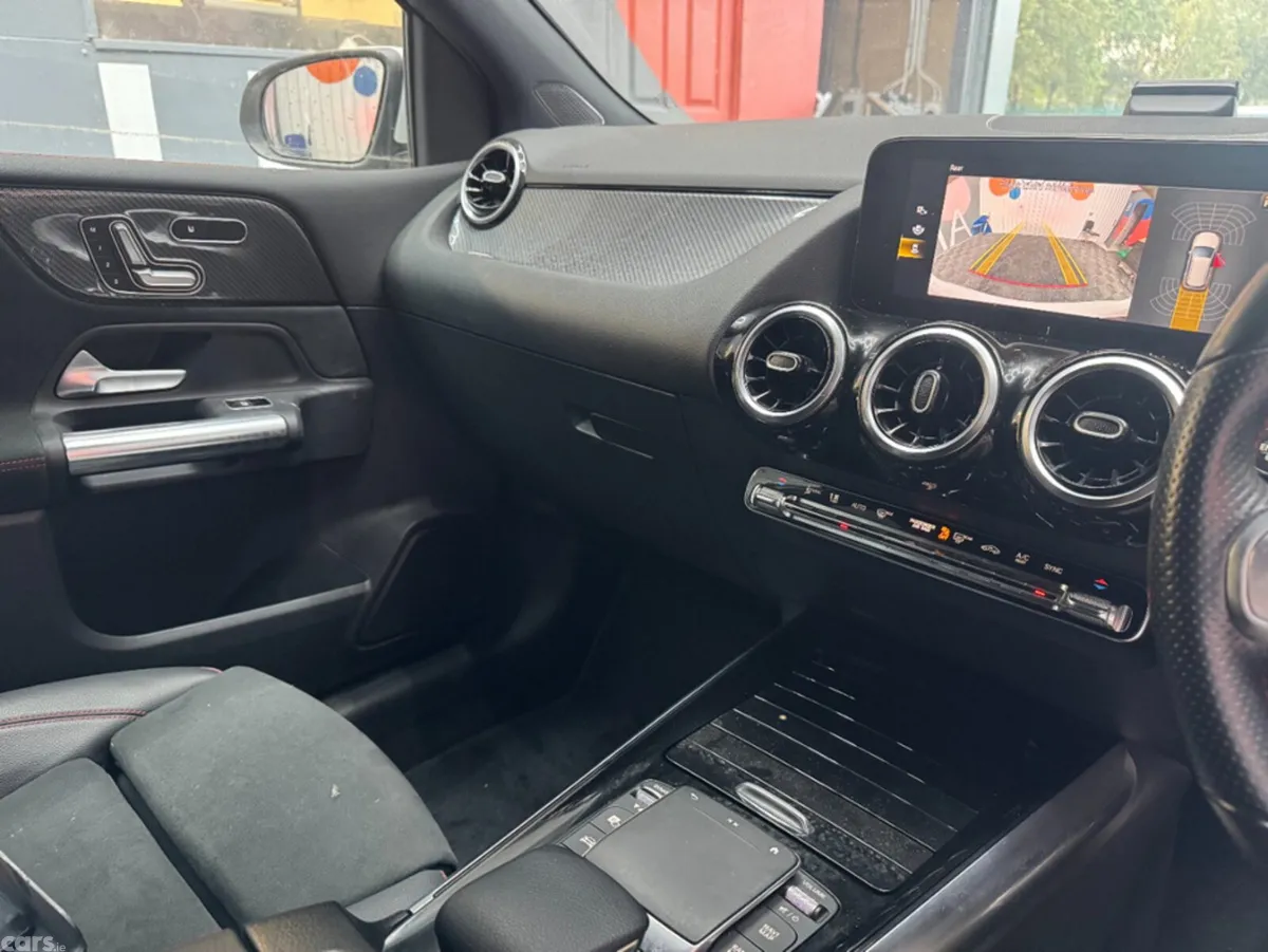 Mercedes-Benz B-Class Hatchback, Diesel, 2021, White