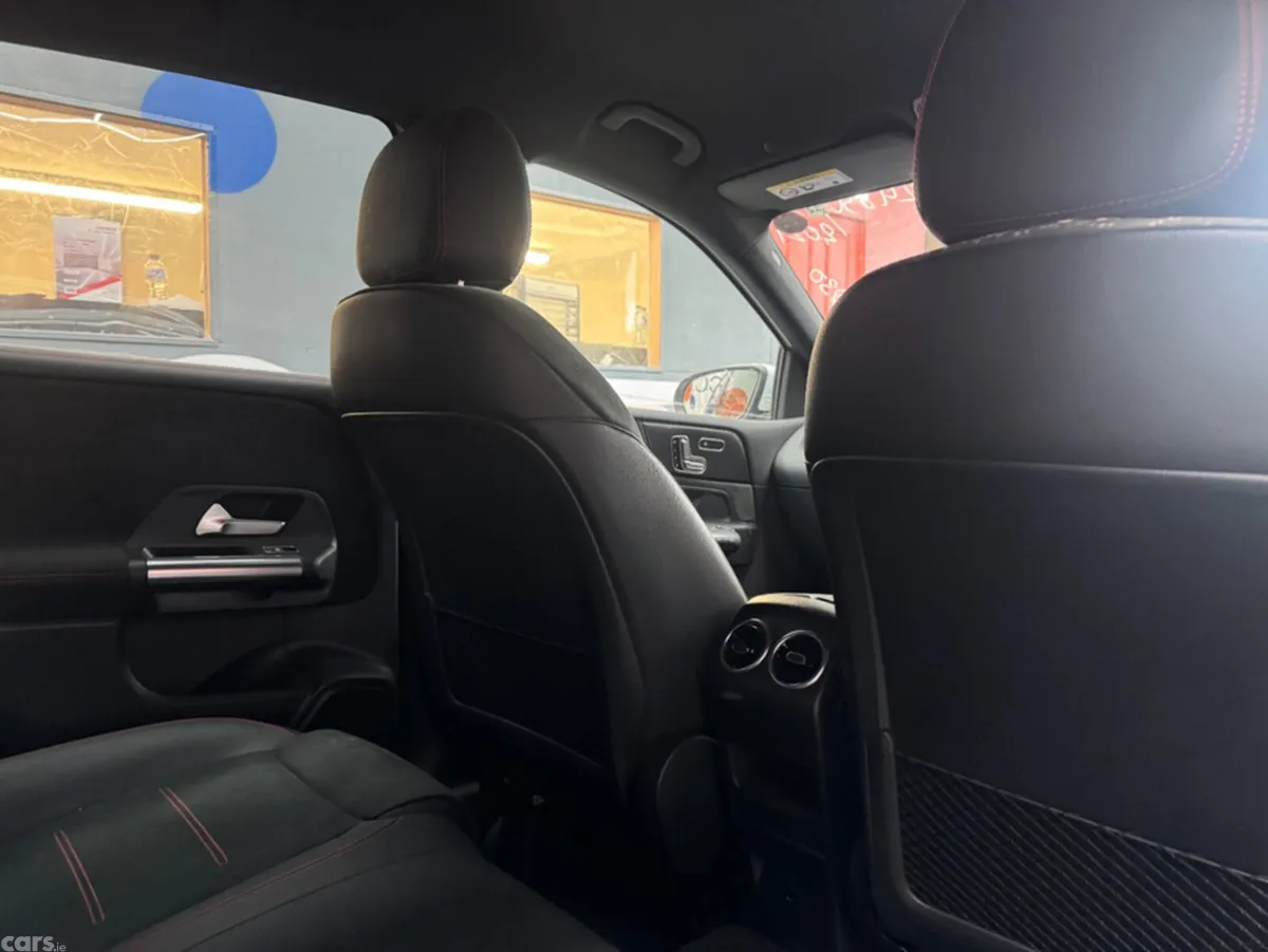 Mercedes-Benz B-Class Hatchback, Diesel, 2021, White