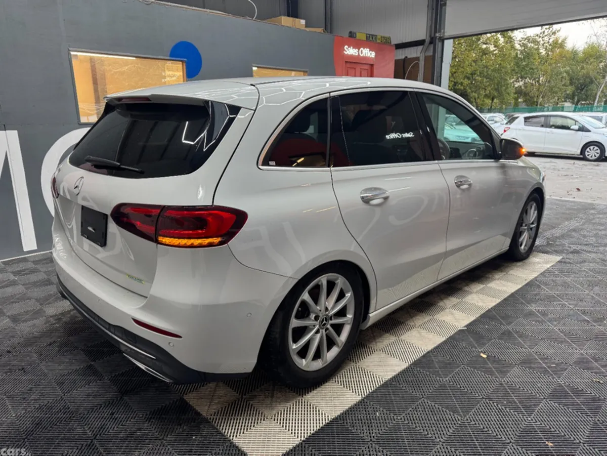 Mercedes-Benz B-Class Hatchback, Diesel, 2020, White